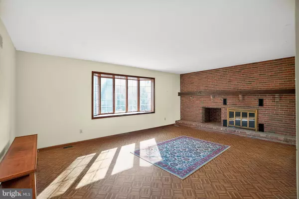 Doylestown, PA 18902,4350 CHURCH RD