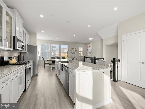 Hanover, MD 21076,7035 FOX GLOVE LN