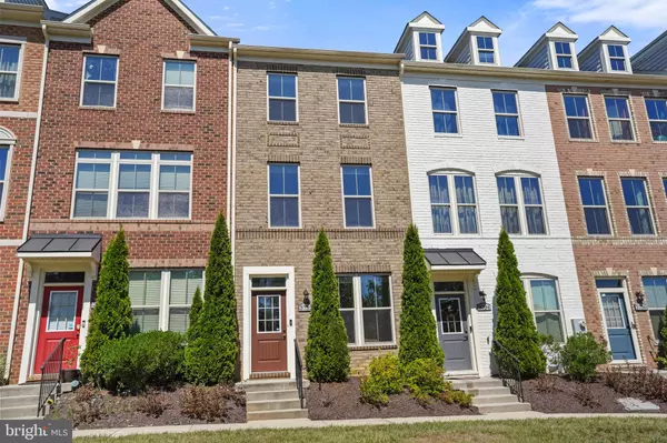 3732 COMMODORE JOSHUA BARNEY DR NE, Washington, DC 20018