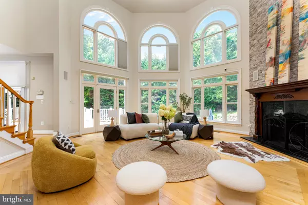 Mclean, VA 22102,1445 MAYHURST BLVD