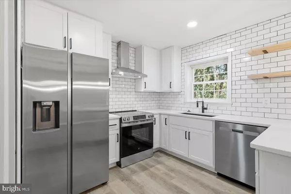 Burke, VA 22015,5714 MASON BLUFF DR