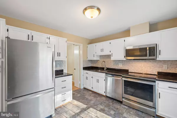 Fairfax, VA 22032,9954 WOOD WREN CT