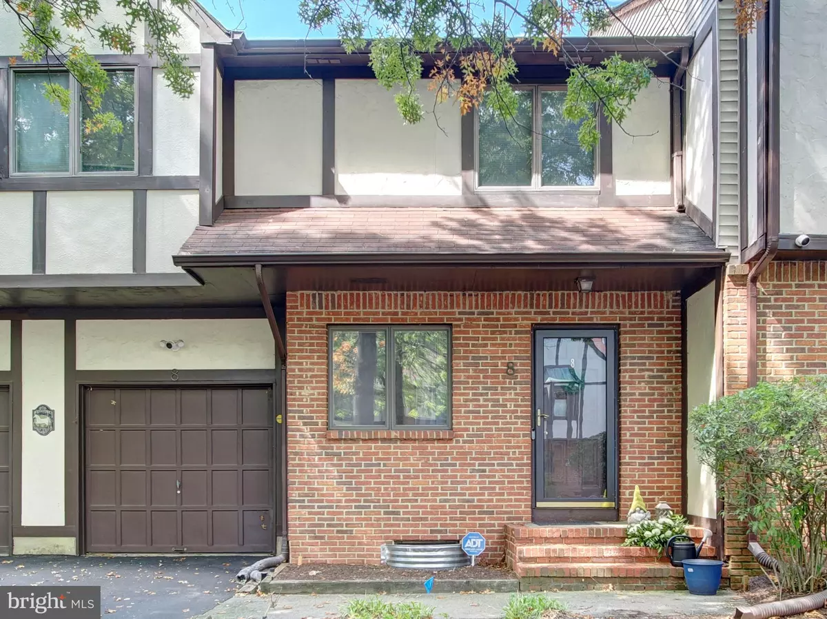 Ewing, NJ 08628,8 BECKETT CT