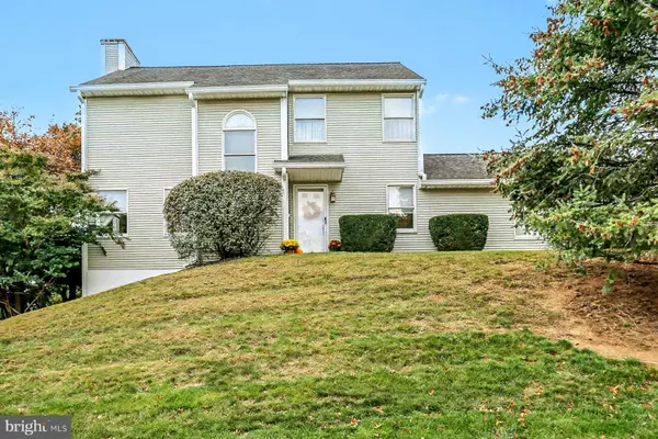 Harrisburg, PA 17111,5718 ARKLOW DR