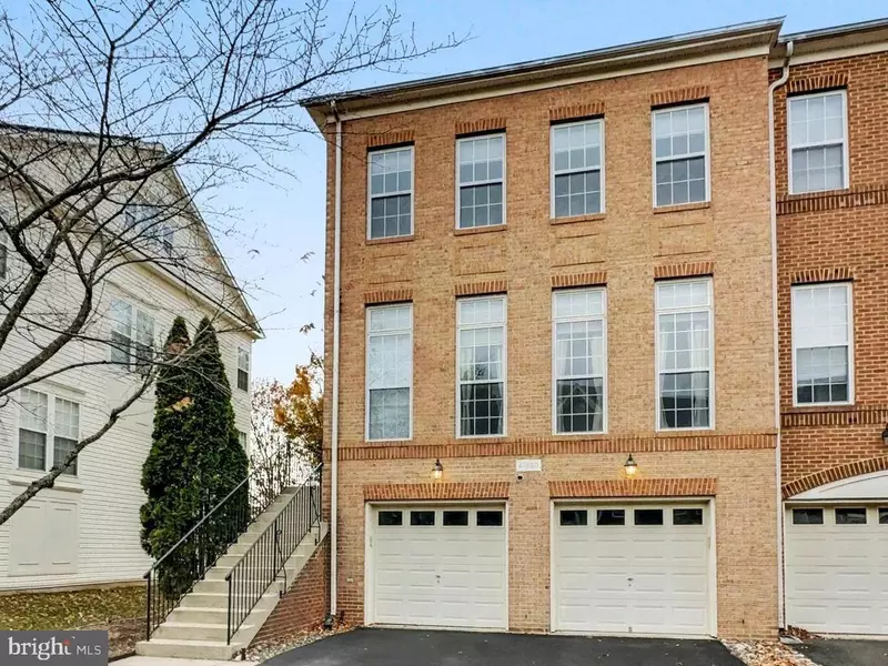 41863 CINNABAR SQ, Aldie, VA 20105