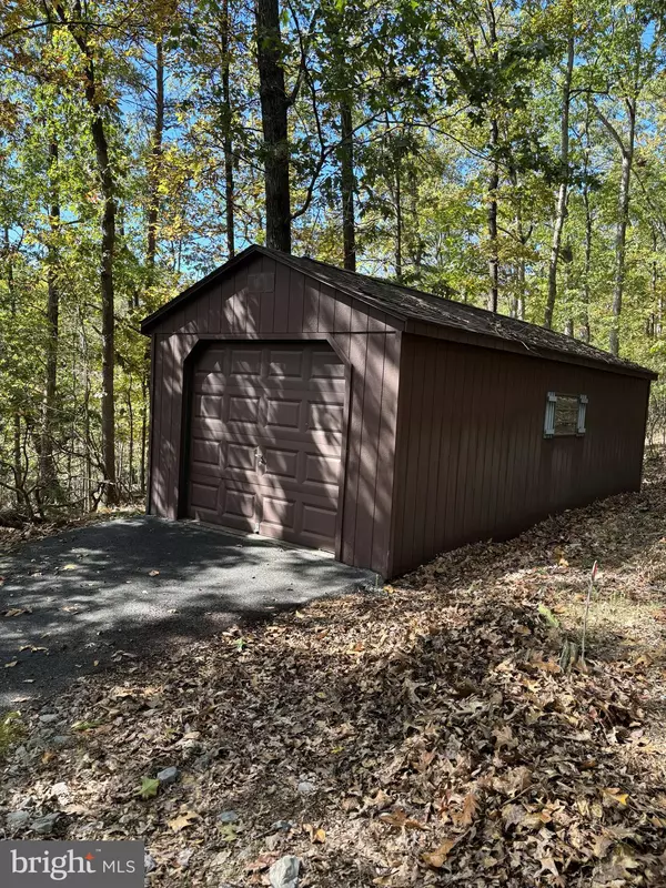 Bunker Hill, WV 25413,1378 ASPEN DR