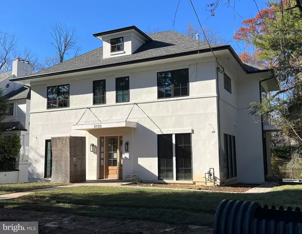 2733 CHESAPEAKE ST NW, Washington, DC 20008