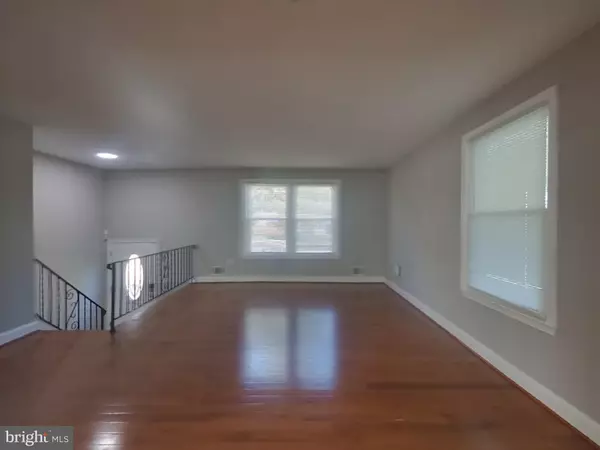 Upper Marlboro, MD 20772,11103 TENBURY CT