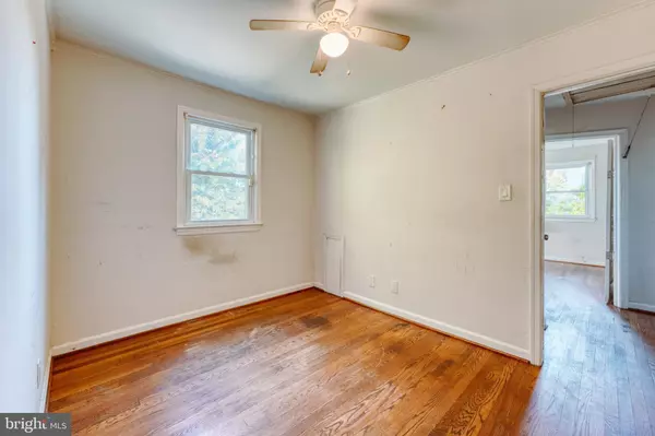 Hyattsville, MD 20784,3815 71ST AVE