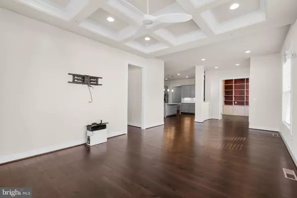 Odenton, MD 21113,3035 WOODCHUCK WAY