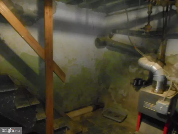 Philadelphia, PA 19144,529 E QUEEN LN