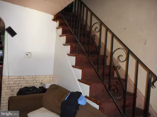 Philadelphia, PA 19144,529 E QUEEN LN