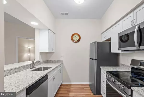 Fairfax, VA 22033,12276 FORT BUFFALO CIR #501