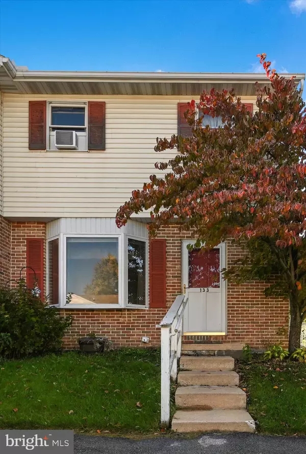 Ephrata, PA 17522,133 HERITAGE RD