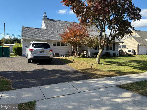 Levittown, PA 19056,11 DOLPHIN RD