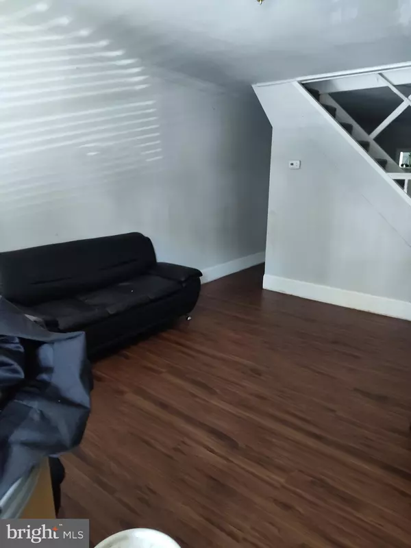 Baltimore, MD 21218,633 E 30TH ST