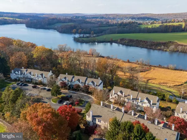 Downingtown, PA 19335,913 HARBOUR RIDGE LN