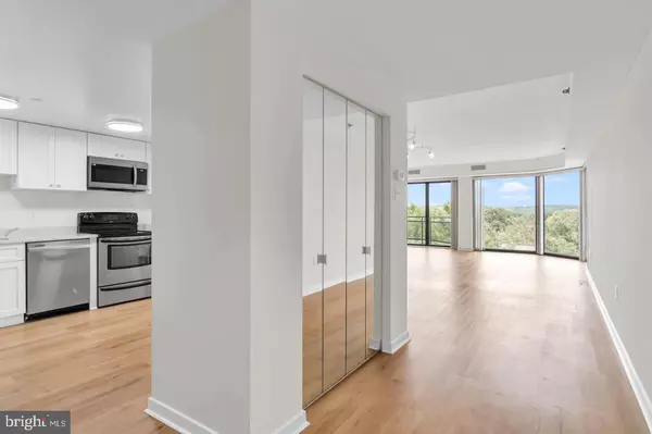 Arlington, VA 22209,1530 KEY BLVD #715