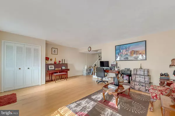 Willingboro, NJ 08046,40 RITTENHOUSE DR