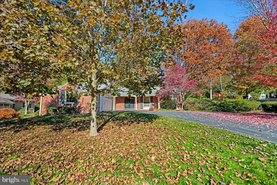 705 WESTERLY PKWY, State College, PA 16801