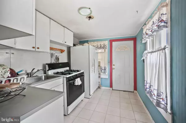 Trenton, NJ 08638,813 SPRUCE ST