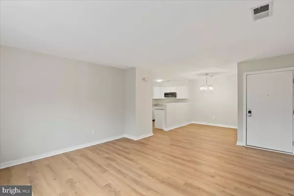 Doylestown, PA 18901,1 CENTER ST