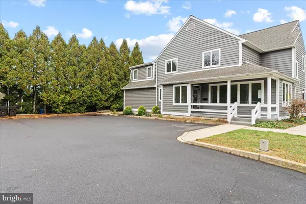 Doylestown, PA 18901,1 CENTER ST