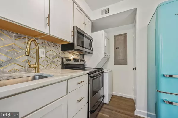 Washington, DC 20020,2110 SUITLAND TER SE