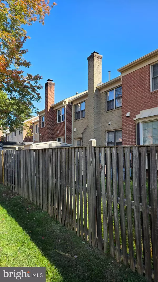 Fairfax, VA 22032,4868 CARRIAGEPARK RD