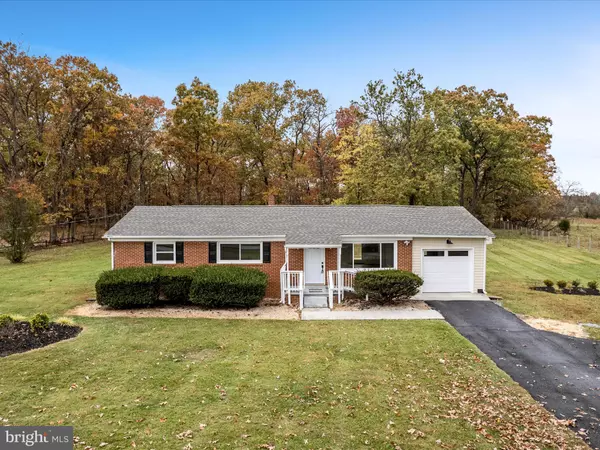 2311 SUMMIT POINT RD, Summit Point, WV 25446