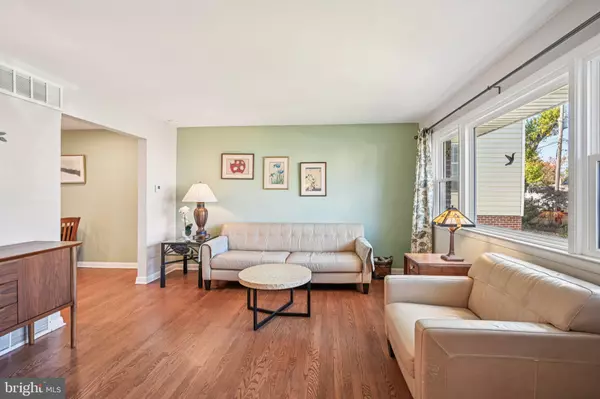 Haddonfield, NJ 08033,412 E SUMMIT AVE