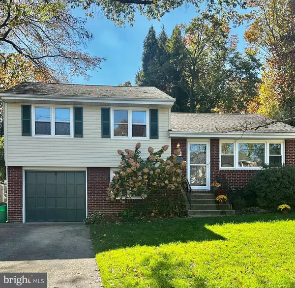 412 E SUMMIT AVE, Haddonfield, NJ 08033