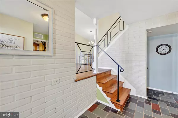 Linthicum Heights, MD 21090,110 PATRICIA AVE