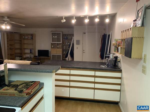 Charlottesville, VA 22903,1215 WERTLAND ST #A14