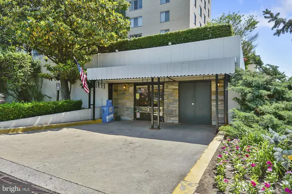 Rockville, MD 20852,10401 GROSVENOR PL #1515