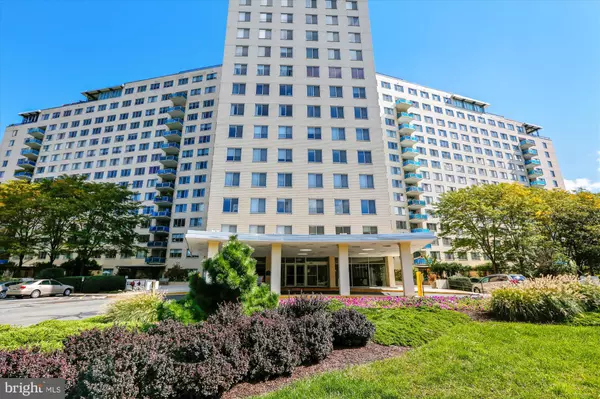 10401 GROSVENOR PL #1515, Rockville, MD 20852