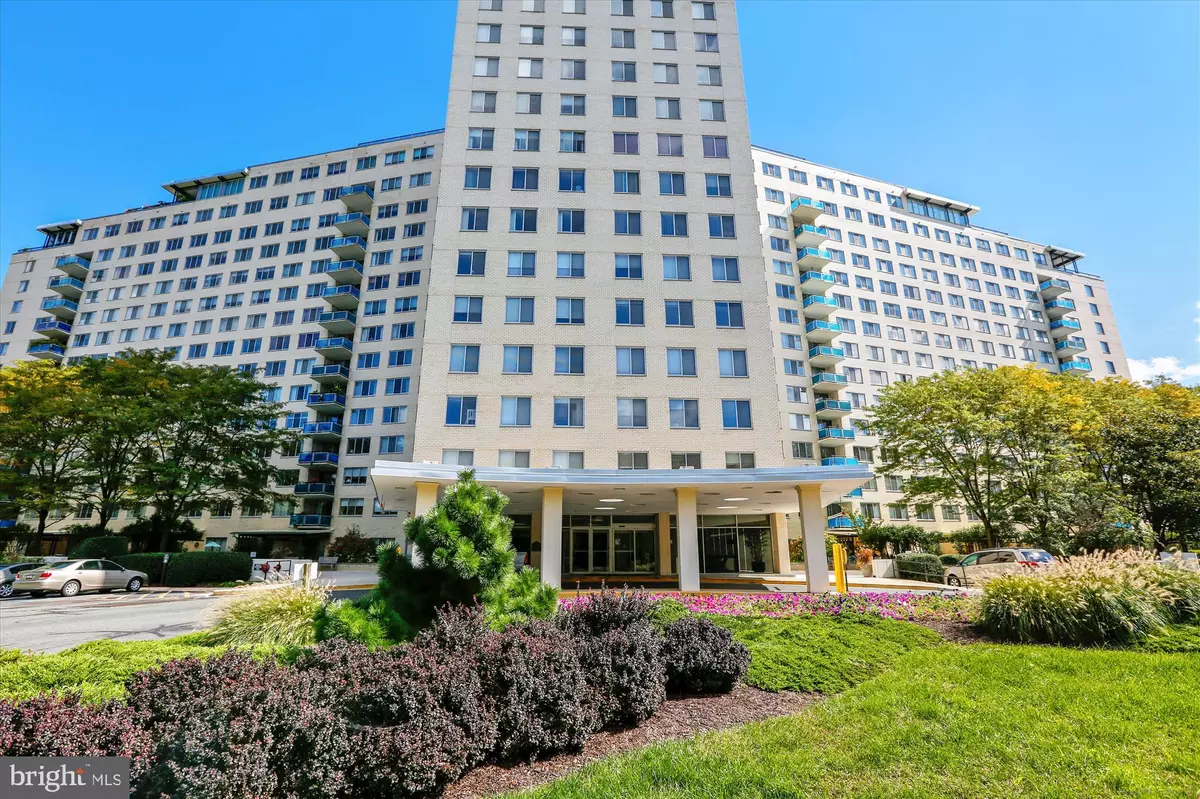 Rockville, MD 20852,10401 GROSVENOR PL #1515