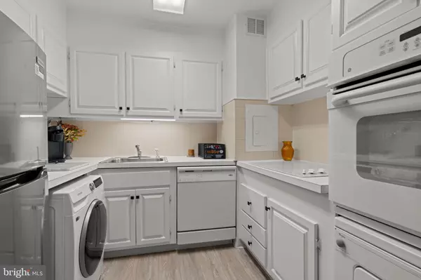 Philadelphia, PA 19103,1900-34 JOHN F KENNEDY BLVD #822