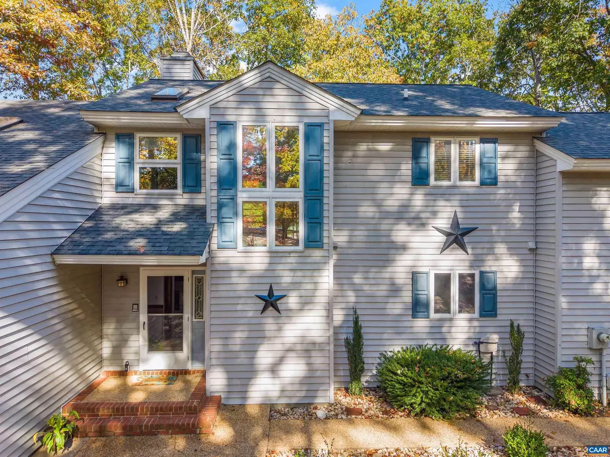 Palmyra, VA 22963,27 FAIRWAY DR