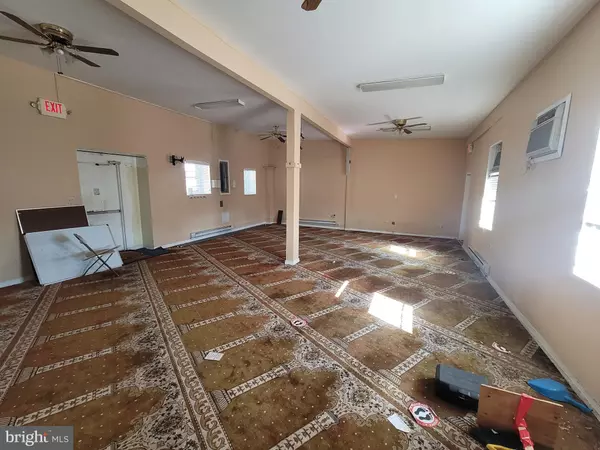 Norristown, PA 19401,518 GREEN ST