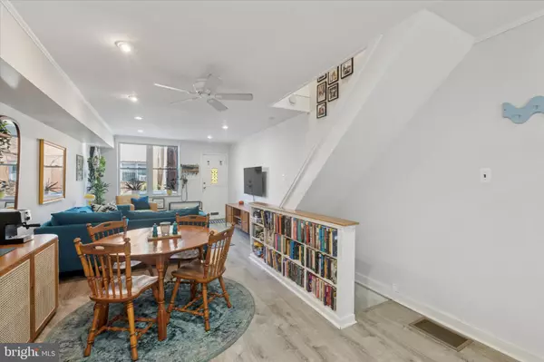 Philadelphia, PA 19147,804 SEARS ST