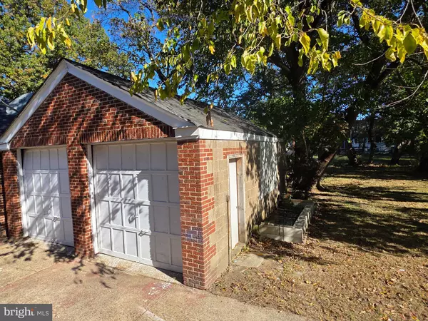 Camden, NJ 08105,520 BEACON AVE