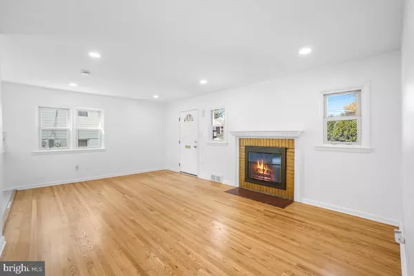 Hyattsville, MD 20782,1405 TORREY PL