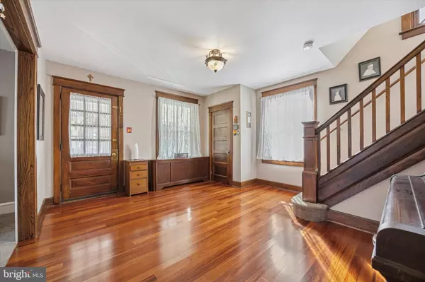 Havertown, PA 19083,16 CHELTEN RD