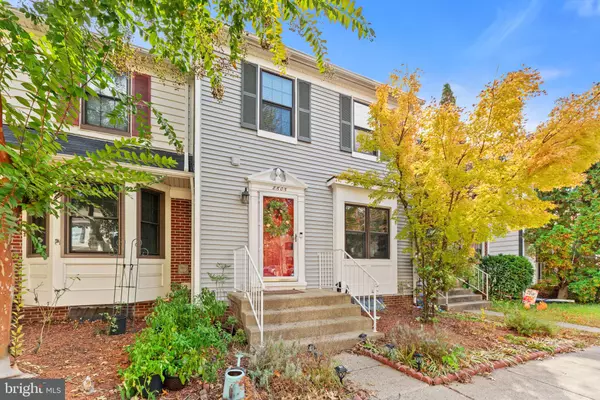 Springfield, VA 22153,8605 WESTERN OAK DR