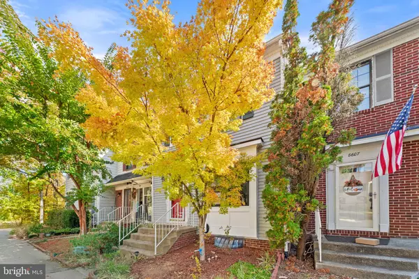 Springfield, VA 22153,8605 WESTERN OAK DR