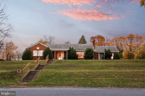 401 VILLAGE RD, Harrisburg, PA 17112