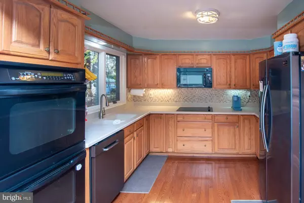 Harleysville, PA 19438,112 MAIN ST