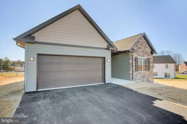 Waynesboro, PA 17268,405 GUARD LN