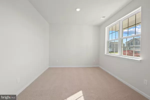 Upper Marlboro, MD 20772,5133 GLISTENING POND WAY